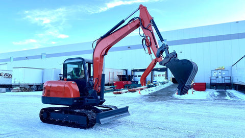 6 Ton Red Mini Excavator at Work in Snow – Side View

Compact Tracked Excavator – Hydraulic Boom in Operation

Mini Excavator Digging in Construction Zone – Model 1027621

Tracked Compact Excavator on Job Site – Red Machine Front View