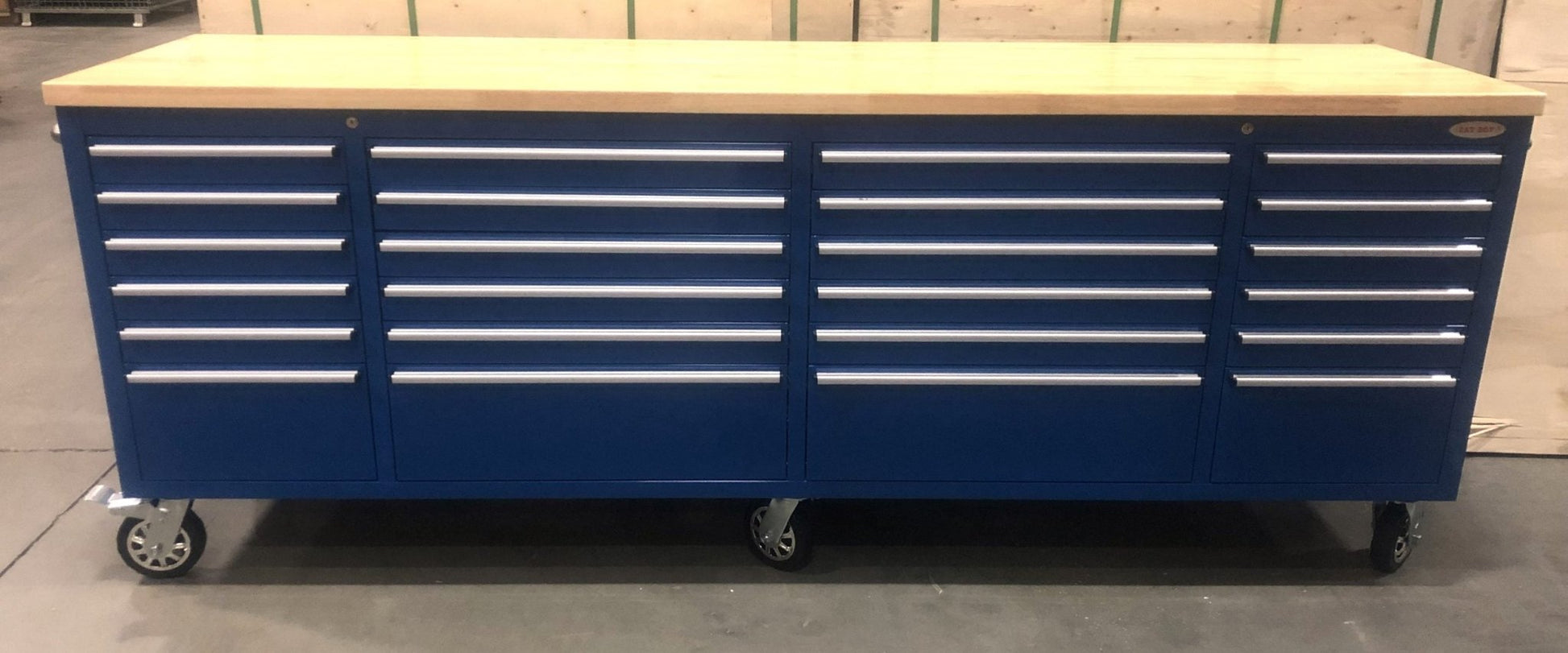 8FT Fatboy industrial tool bench with drawers and USB ports
Heavy-duty 24-drawer tool bench with stainless steel finish
Workshop organization tool bench with hardwood top
Mobile workbench with caster wheels and lockable drawers