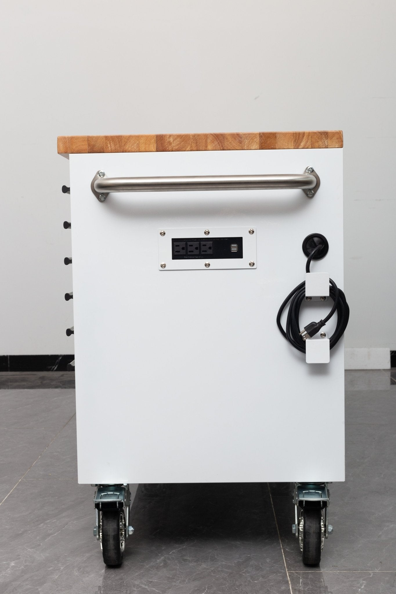 8FT Fatboy industrial tool bench with drawers and USB ports
Heavy-duty 24-drawer tool bench with stainless steel finish
Workshop organization tool bench with hardwood top
Mobile workbench with caster wheels and lockable drawers