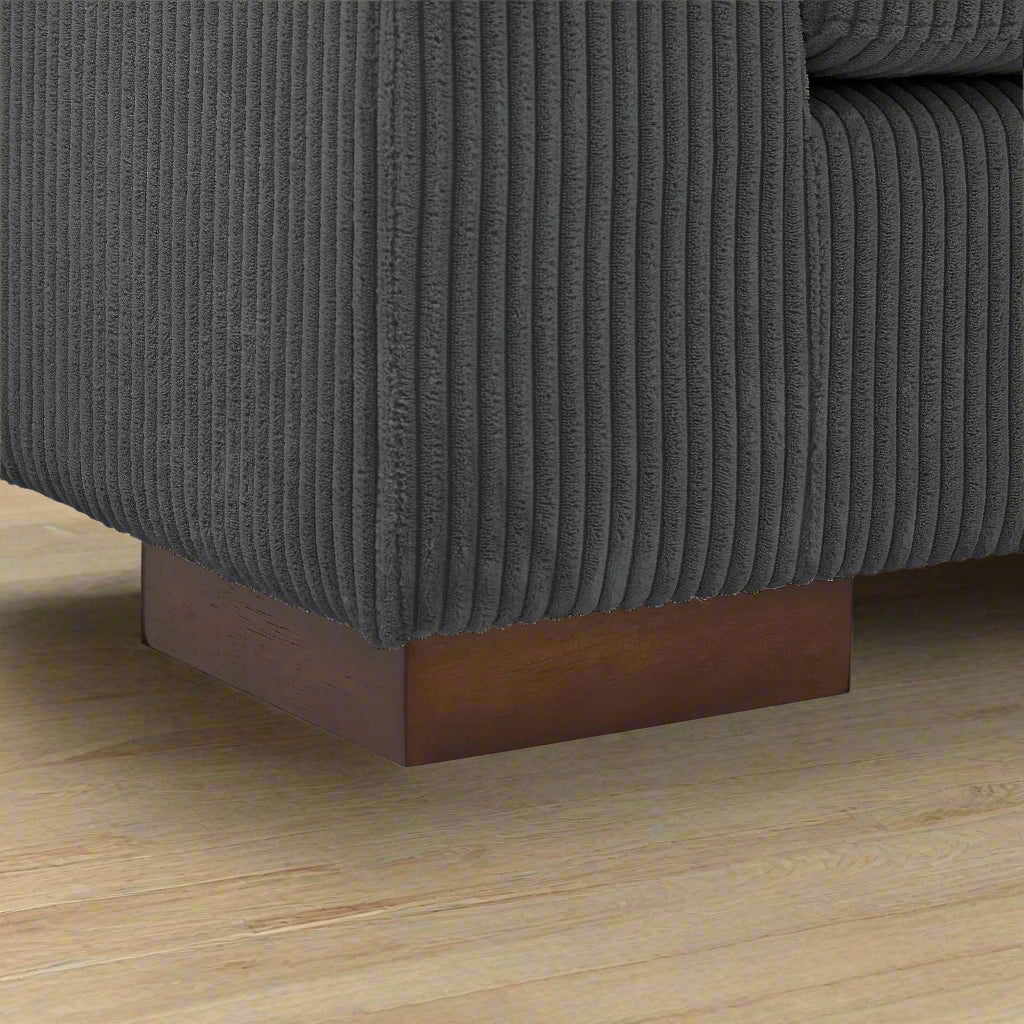89.5” Square Arm Couch – Modern Living Room Setup
3-Seater Sofa with Toss Pillows – Front View
Upholstered Contemporary Sofa – Side Angle
Soft Plush Back Cushions – Detail Close-Up
Modern Beige Fabric Sofa – Apartment Living Room