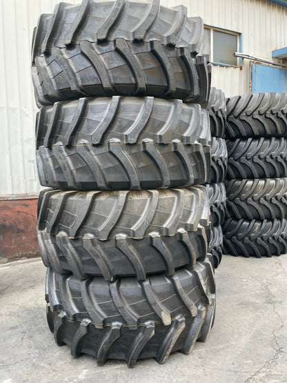 R-1 tractor tire for agricultural field use
Close-up tread of high-traction implement tire
TT tube-type implement tire in black finish
Heavy-duty R-1 TL tractor tire for rough terrain
Tractor with agriculture tires mounted in field