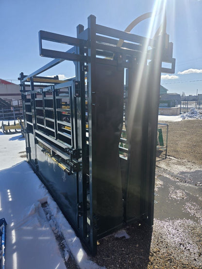 New Animal Livestock Squeeze Cattle Chute – Model 314129 - with | Sold by Uncle Wiener's Wholesale