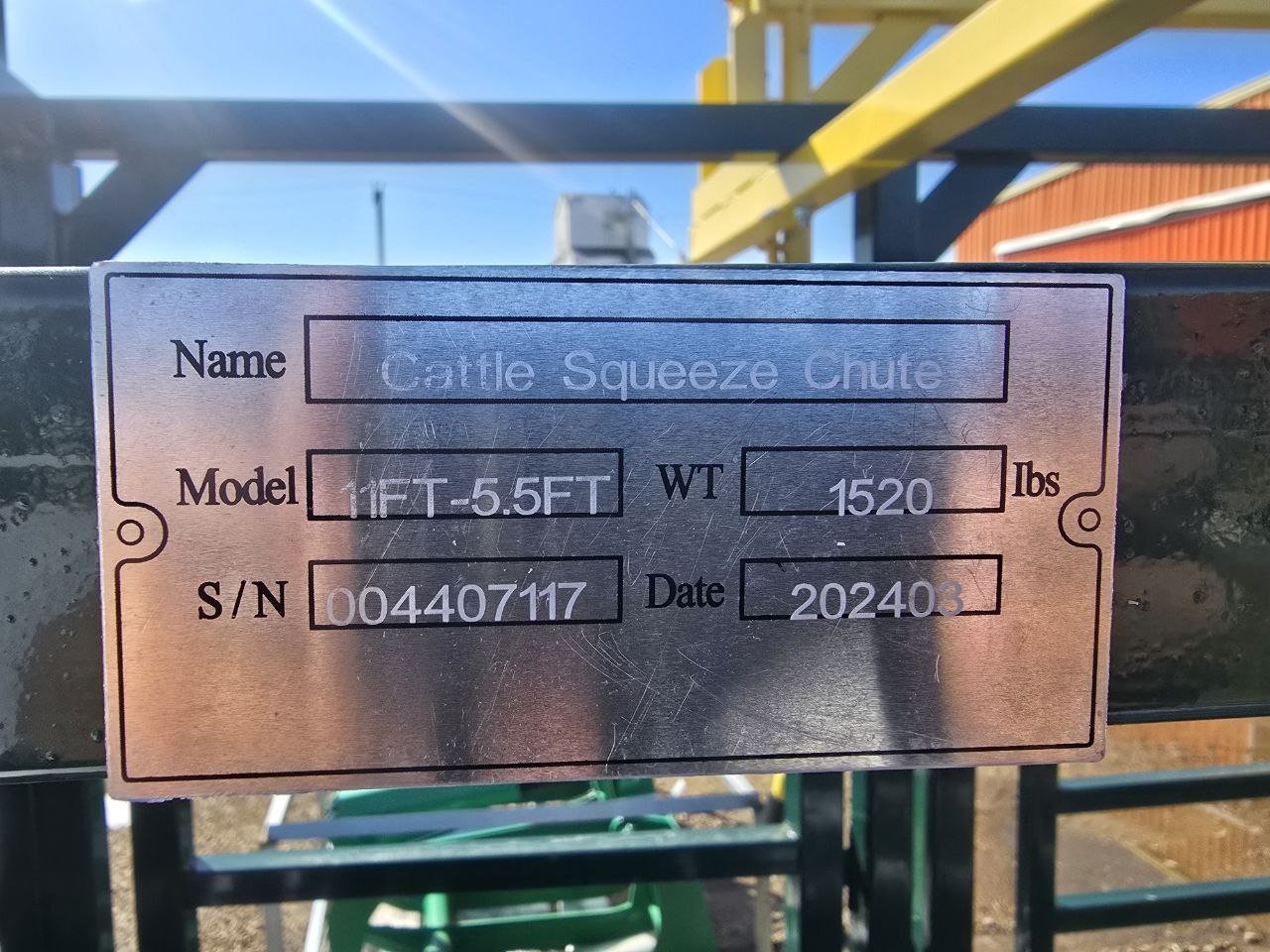 New Animal Livestock Squeeze Cattle Chute – Model 314129 - with | Sold by Uncle Wiener's Wholesale