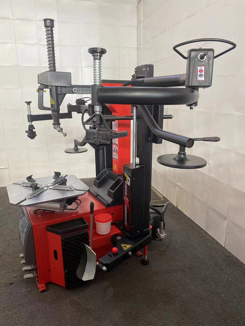 FT800 Automatic Tire Changer Front View with Dual Assist Arms

Professional Garage Tire Changing Equipment – FT800

Tilt-Back Tower Tire Machine with 28.5" Clamping Capacity

High Performance Tire Changer for Low-Profile Tires