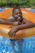 Bestway 20FT round above ground pool full set with ladder

Close-up of rust-resistant steel frame pool structure

Family swimming in Bestway Steel Pro MAX pool

Included pool ladder and pump equipment

Pool with top cover and summer backyard setting