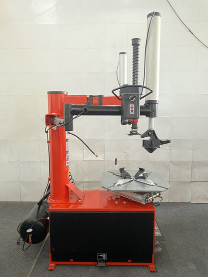 Blue Viper FT380 Tire Changer with Dual Assist Arms

Heavy-Duty Tire Changer Machine with Bead Blaster

Truck-Ready FT380 Tire Changer Quick Inflate System

Professional Auto Shop Tire Machine – Blue Viper FT380