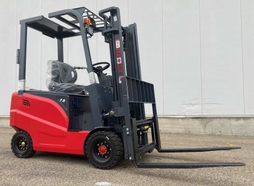 CanLift 4000 LBS orange electric forklift with 118” lift and 42” forks
Profile shot of forklift with raised mast and battery housing
Rear view of forklift with control panel and operator seat
42” heavy-duty forks and solid tires
Close-up of fork shifting mechanism