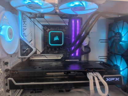 Custom Gaming PC with i7-14700F, RX 7900 XT, 32GB DDR5, and Gen5 SSD