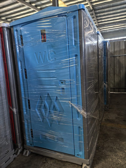 “Deluxe outdoor portable toilet with built-in sink”

“390L waste tank portable toilet for job sites and events”

“Portable flush toilet with handwashing station”

“Full-seat porta potty with sink and ventilation panel”