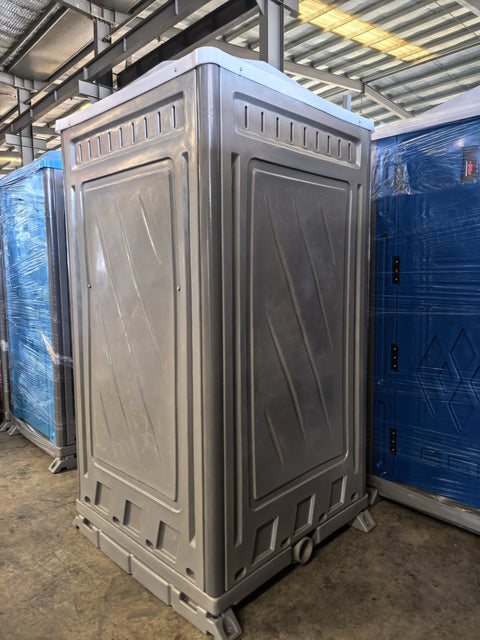 “Deluxe outdoor portable toilet with built-in sink”

“390L waste tank portable toilet for job sites and events”

“Portable flush toilet with handwashing station”

“Full-seat porta potty with sink and ventilation panel”