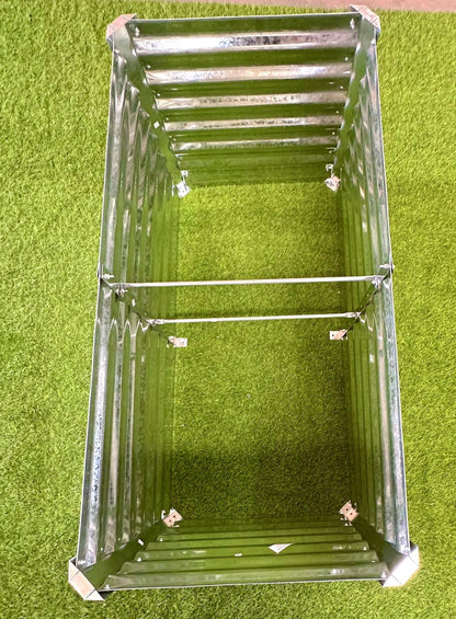 Galvanized Rectangle Raised Garden Bed for Outdoor Growing

Rust-Resistant Metal Planter Box for Vegetables and Herbs

Durable Outdoor Garden Bed for Backyard Gardening