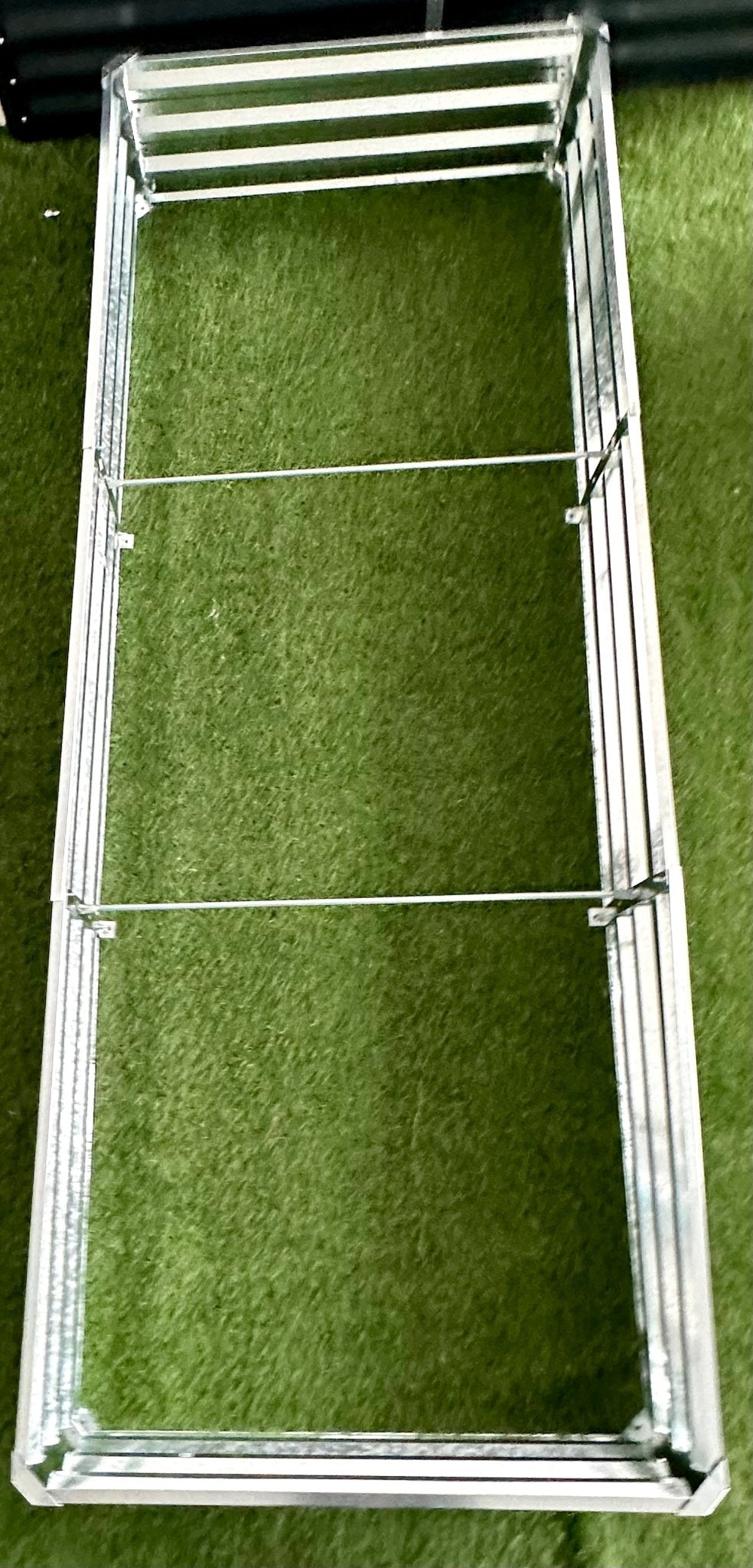 Galvanized Rectangle Raised Garden Bed for Outdoor Growing

Rust-Resistant Metal Planter Box for Vegetables and Herbs

Durable Outdoor Garden Bed for Backyard Gardening