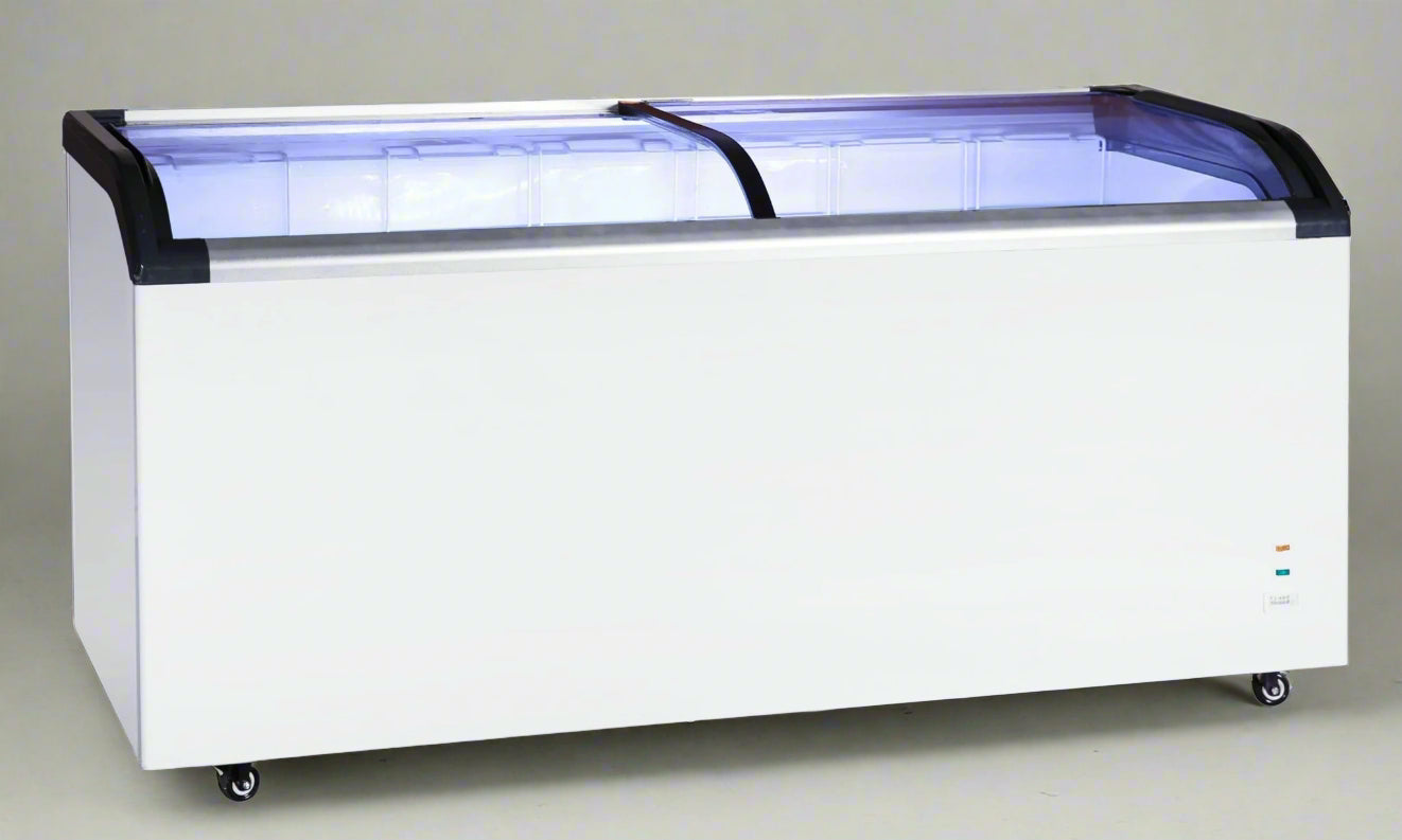 Glass top commercial chest freezer front view
Curved glass sliding lids with locking mechanism
Interior with baskets and LED lighting
Bottom wheels and caster locks
Full-body side angle in white finish