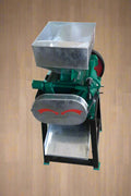 Heavy-duty grain milling machine with hopper and roller
Industrial grain roller for feed and brewing use
750 lbs/hour grain processing equipment with green body
Grain flattener roller mill with durable steel construction