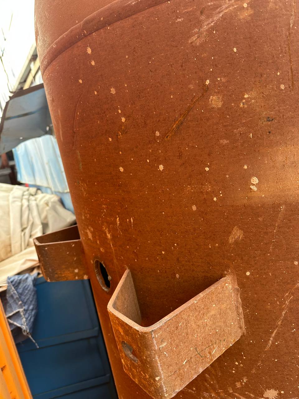 “7.5 ft tall steel garbage incinerator with vent stack”

“Industrial burn drum with hinged loading door”

“outdoor incinerator barrel for yard waste and brush”

“heavy-duty steel burn barrel for farm or construction”

“pre-weathered rust-patina waste disposal drum”

