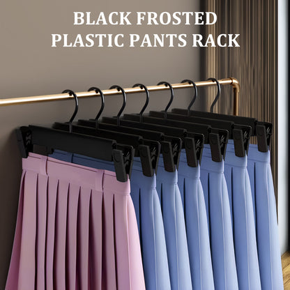 10-pack heavy-duty black clip hangers for pants and skirts
Non-slip vinyl clip steel hangers with swivel hooks
Durable trouser hangers space-saving design black color