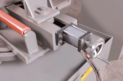 PX12840S Band Saw in Use – Hydraulic Metal Cutting