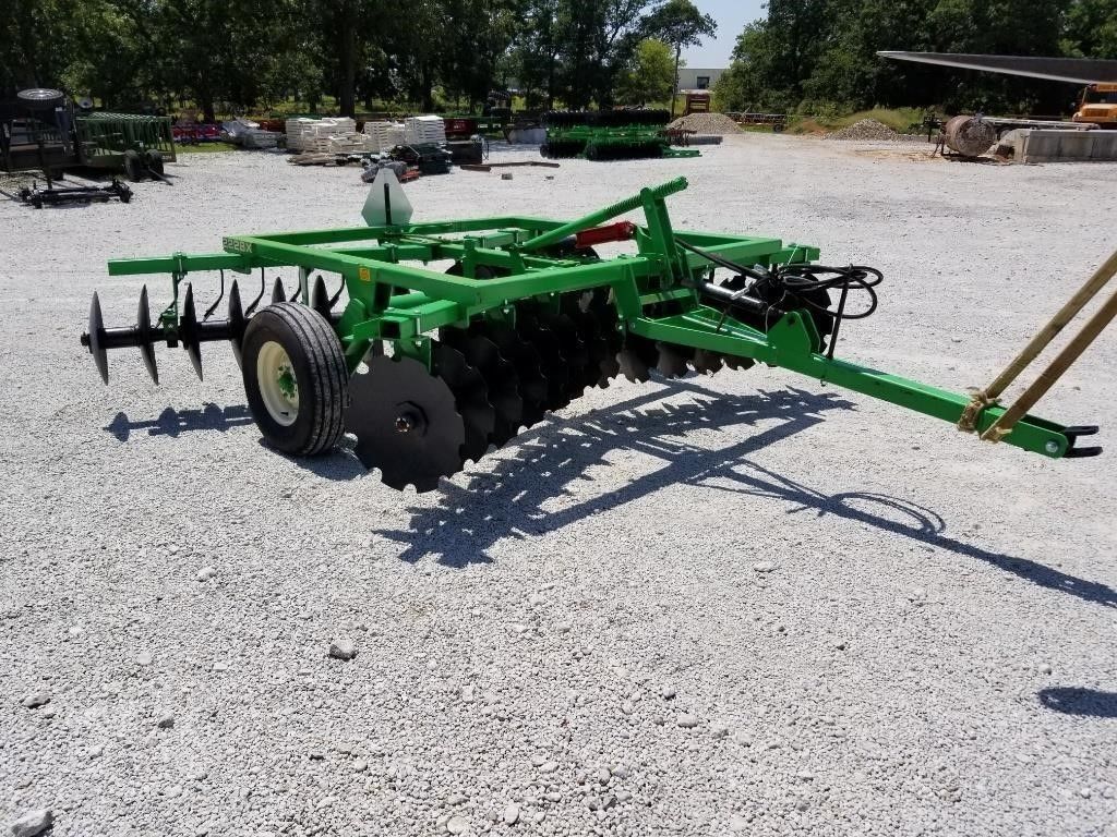 Industries America 10 FT Disk Harrow – Front Angle View
2228X Pull-Type Harrow Behind Tractor
Green 10 FT Disk Harrow – Blade Close-Up
Wide Pull-Type Disc Harrow for Seedbed Prep
Side View – 10 FT Agricultural Disc Harrow