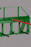 John Deere Euro Global 2-in-1 hay spear and pallet fork combo in use

Front view of the green hay spear attachment

Close-up of pallet fork mount

Forklift-style prongs on John Deere combo attachment

Side view of the detachable hay spear