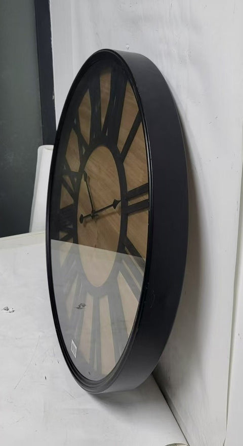 Oversized 74 cm vintage wall clock with Roman numerals
Farm-style rustic wood and metal wall clock
Silent quartz large wall clock for farmhouse d��cor
29-inch decorative black and wood clock for the living room 