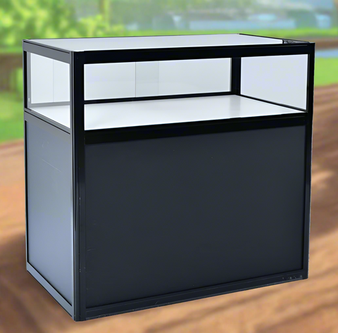 Black LED portable folding display case front view 925520

Retail display cabinet with aluminum frame and bottom storage

Folding display case with LED lights for exhibitions and trade shows

Top view of LED showcase cabinet with glass top

Side profile of portable black retail cabinet with LED illumination

