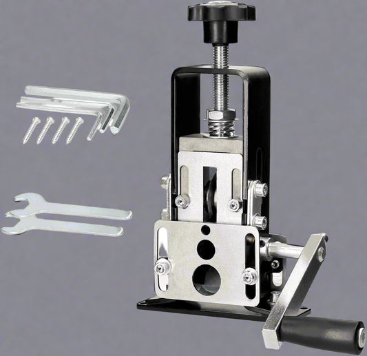 Dual-mode wire stripping machine – front view

Electric wire stripper with manual crank

Compact wire stripper with cable in slot

Manual & electric cable peeler – operation example

Drill-compatible wire stripping machine full kit

