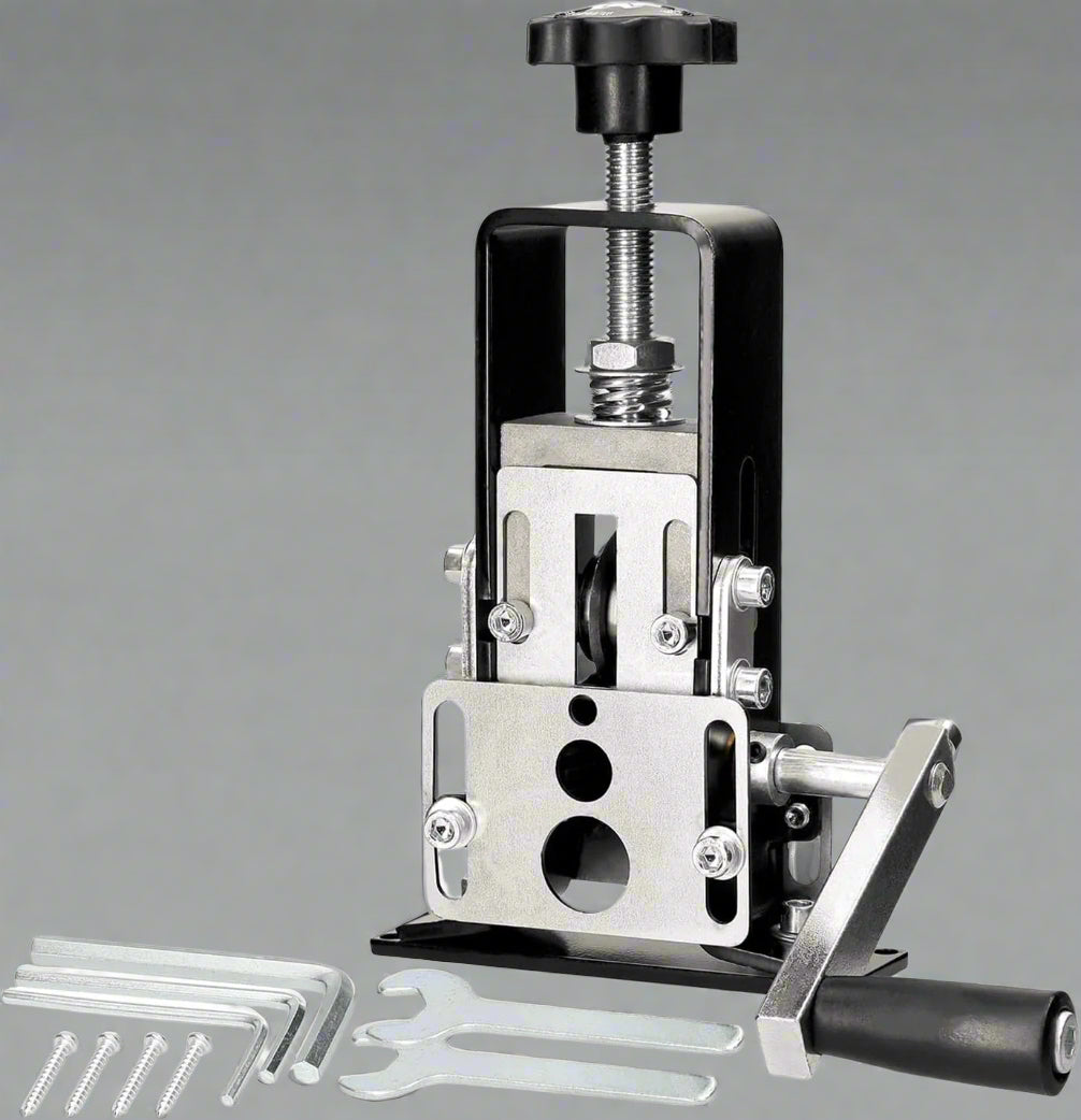 Dual-mode wire stripping machine – front view

Electric wire stripper with manual crank

Compact wire stripper with cable in slot

Manual & electric cable peeler – operation example

Drill-compatible wire stripping machine full kit

