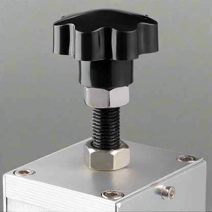 “Manual copper wire stripping machine – hand crank view”

“MWS25 wire stripper with included tools”

“Aluminum wire stripping tool for 1.5–25mm wires”

“Portable scrap wire stripper mounted on bench”