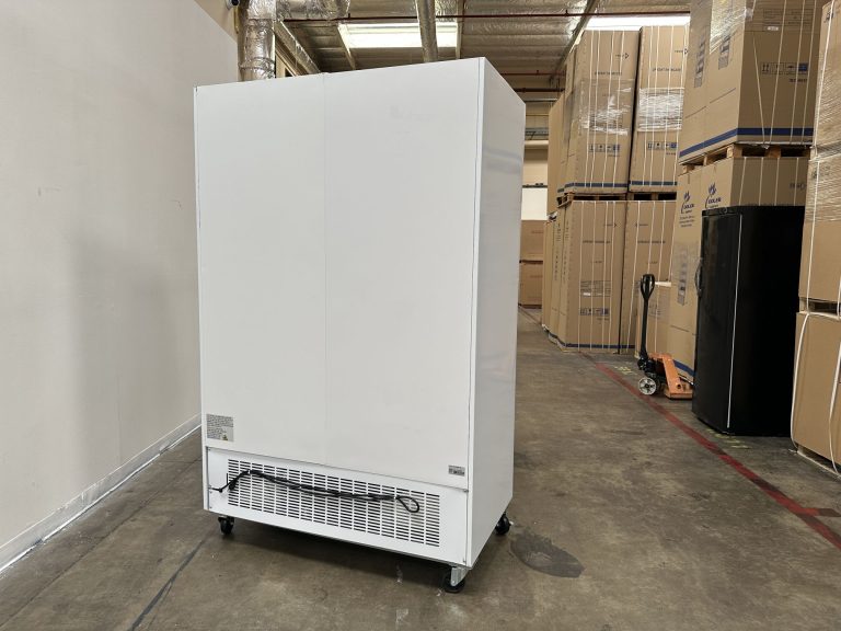 “Siebel G258BMF 2-door black commercial fridge with glass display”

“Interior of LED-lit commercial merchandiser refrigerator”

“Double door beverage cooler for retail and foodservice”

“Adjustable shelving in commercial fridge with aluminum interior”

“Refrigerator with wheels and top-mounted compressor”