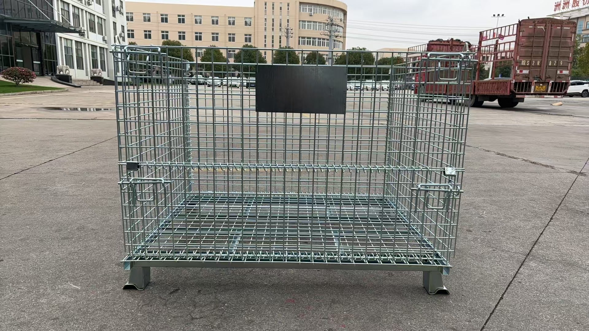 Foldable galvanized metal storage cage on warehouse floor

Stackable wire cage for industrial storage

Metal pallet container with wire mesh

Folded storage cage for compact transport

Warehouse bins stacked for storage optimization