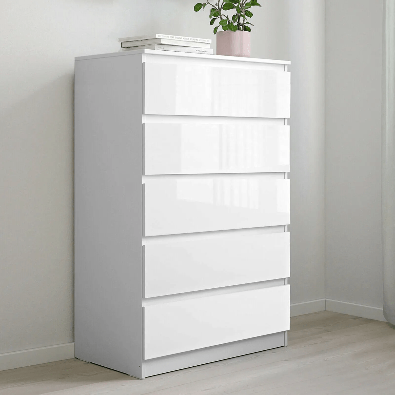 “White high gloss 2-drawer bedroom dresser”

“Black modern drawer chest with glossy finish”

“Modern white storage cabinet in bedroom setting”

“High gloss 8-drawer dresser for large storage”

“Contemporary white and black dressers for bedrooms”

