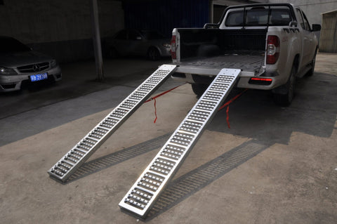 84 inch steel loading ramps with non-slip surface for trailers and trucks

