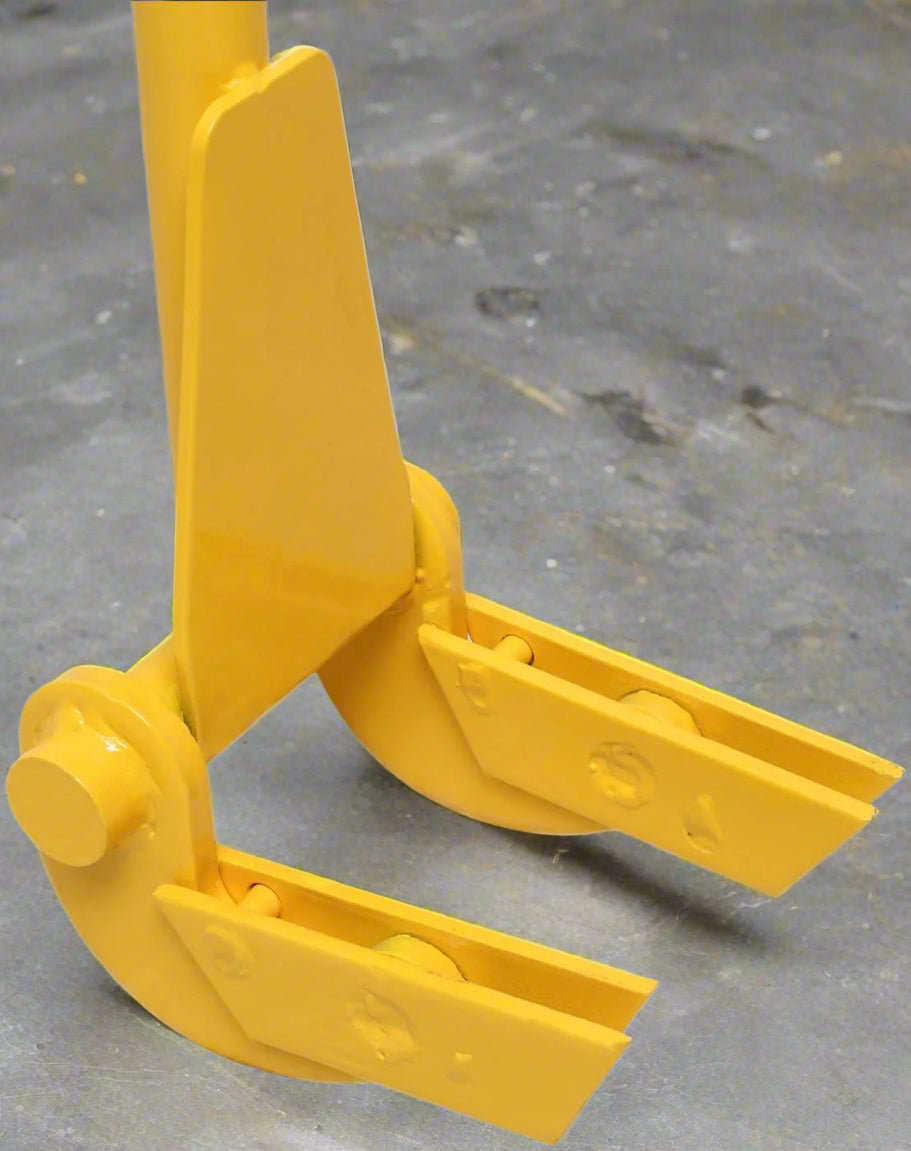 41-inch yellow pallet buster bar with pivot head and rubber grip
Heavy-duty pallet dismantling tool for reclaiming wood projects
Deck board and pallet removal tool with ergonomic handle