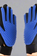 Blue pet grooming gloves front and back view
Hand wearing pet grooming glove brushing dog
Close-up of silicone tips on grooming glove
Glove collecting loose fur after brushing
Grooming glove set with packaging