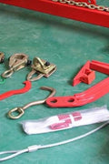 Portable 10-ton auto body frame puller red model F1000 side view

Complete auto frame straightening set with air pump hose and coupler

L-shaped frame puller tool setup for body shop repair

Pneumatic pump connected to vehicle frame puller in garage

Heavy-duty red portable frame puller with control handle F1000