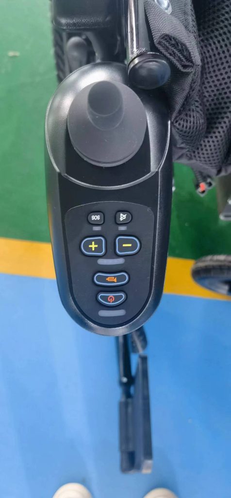 Lightweight foldable electric wheelchair with dual motors
Portable travel-ready wheelchair with aluminum frame and joystick control
Compact electric wheelchair folded in car trunk