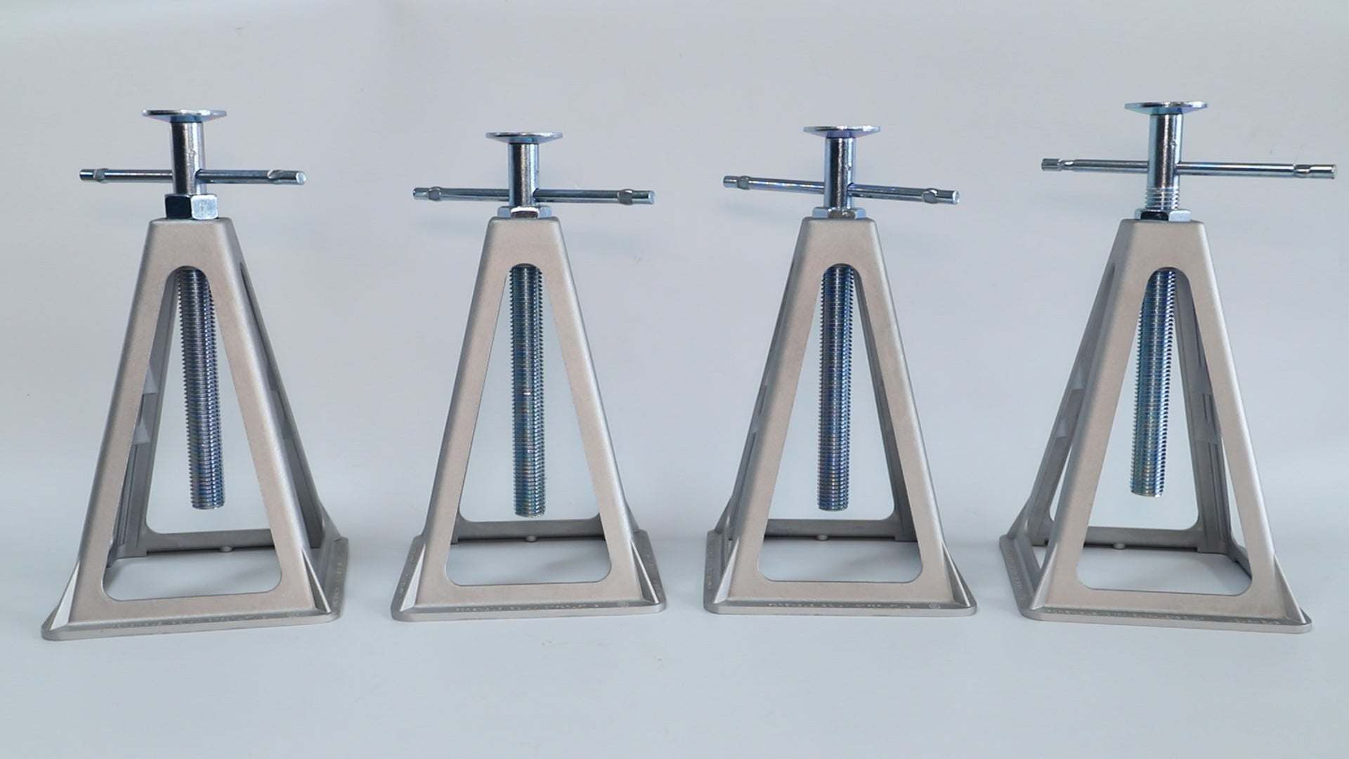 New RV Trailer Camper Aluminum 6,000 lbs 17” Extends Stabilizer Stacker Jack Stand – 4PK TC600017A - with | Sold by Uncle Wiener's Wholesale