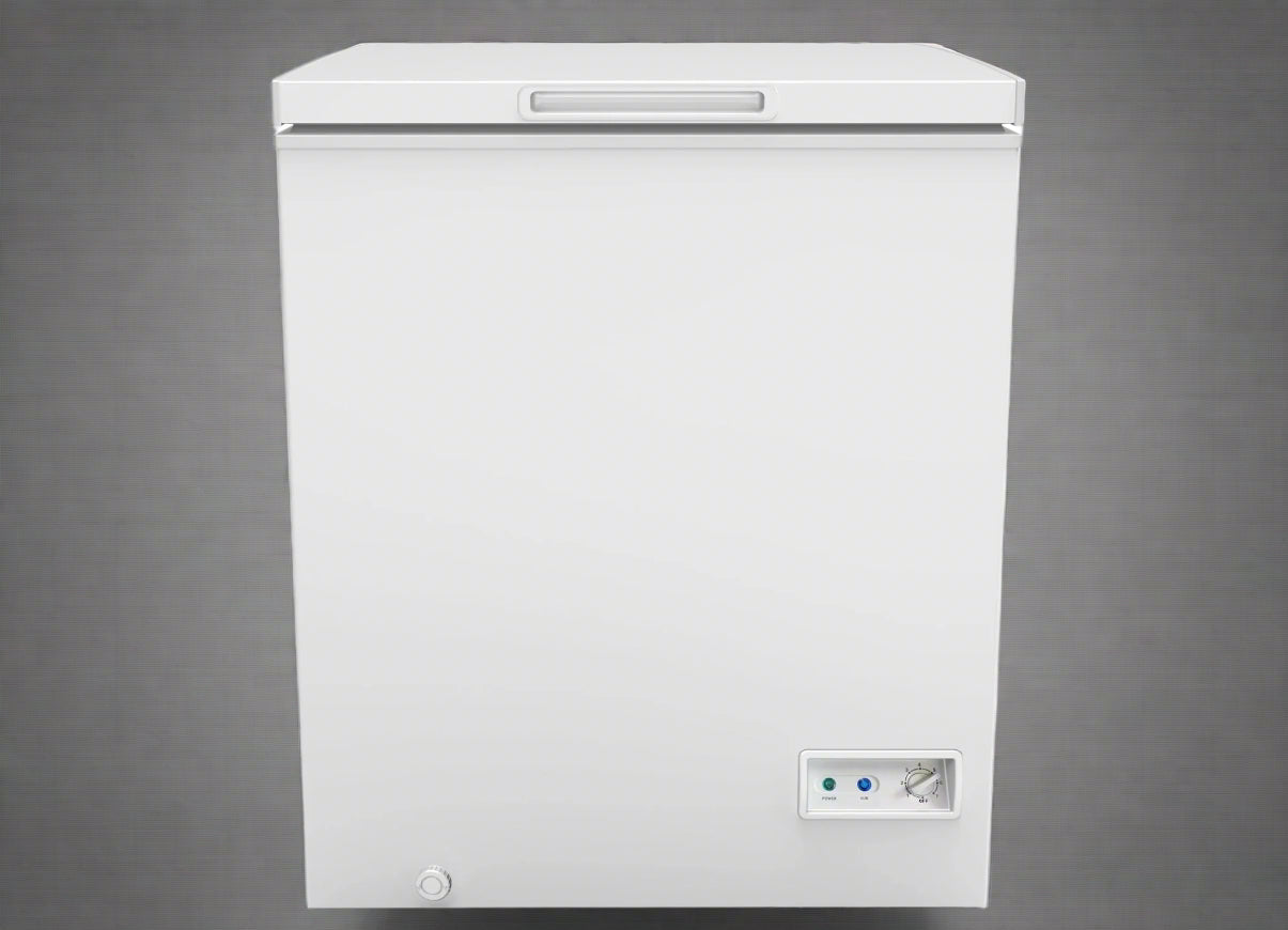 Siebel white chest freezer – 5 cu. ft. model

XF402 mid-size deep freezer – 14 cu. ft. capacity

XF650 commercial chest freezer – 23 cu. ft. size

Top-opening white freezer with lift handle

Siebel freezer lineup – multiple storage sizes