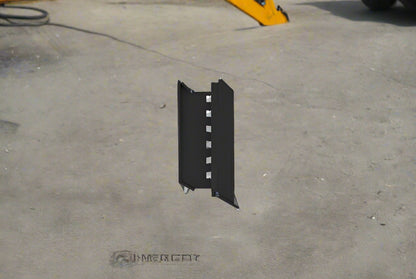 Hydraulic tilt rotator plate mounted on skid steer
Close-up of HTMP1220 rotator plate construction
Top-down view of tilt functionality
HTMP1220 plate attachment with hydraulic hoses
Universal quick attach on HTMP1220 unit