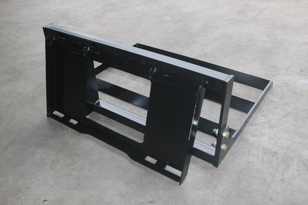 Skid Steer Leveling Bar Attachment front view
LB1120 grading bar on concrete surface
Top-down view of driveway leveler skid steer attachment
Close-up of welded leveling blades and steel frame