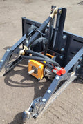 Skid steer with PHA1502C PTO adapter mounted
Close-up of hydraulic 3-point PTO adapter connection
Adjustable width 3-point hitch arms
Rear view of PTO output shaft on PHA1502C