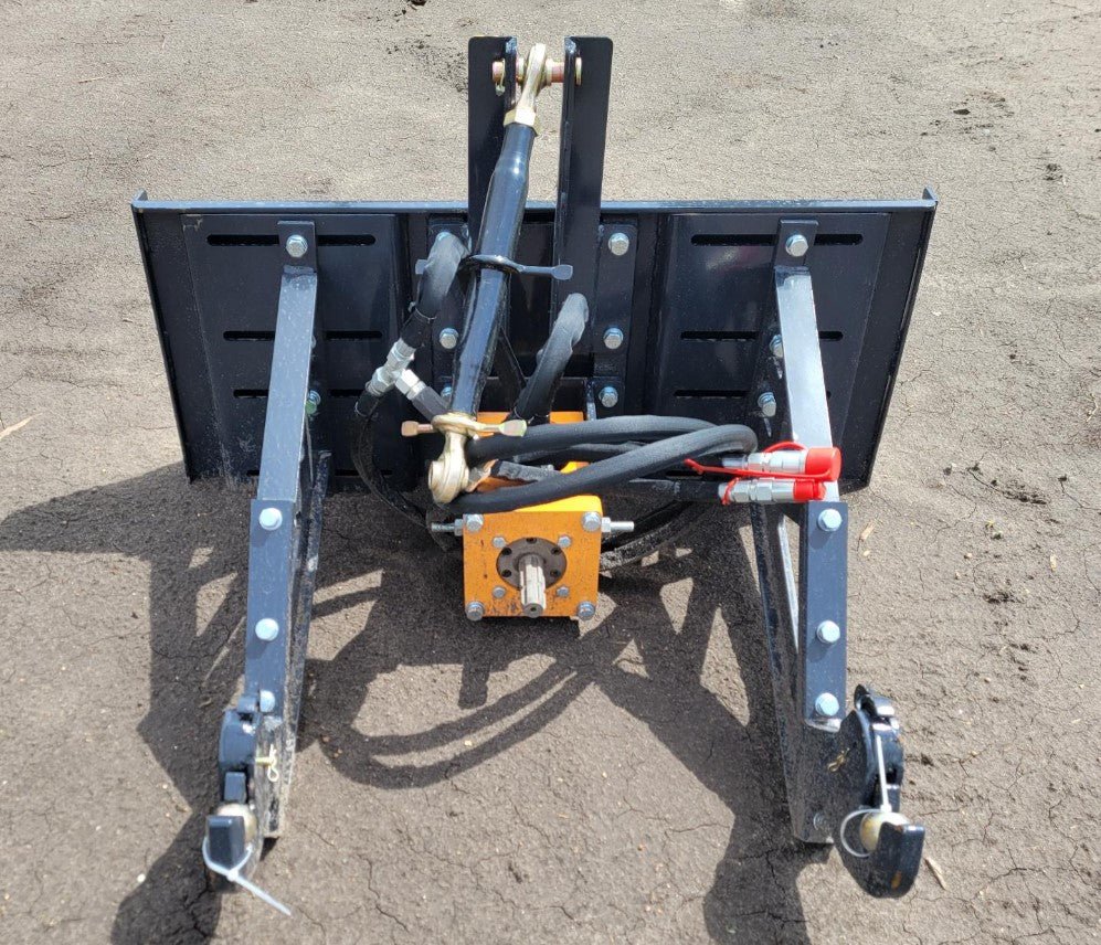 Skid steer with PHA1502C PTO adapter mounted
Close-up of hydraulic 3-point PTO adapter connection
Adjustable width 3-point hitch arms
Rear view of PTO output shaft on PHA1502C