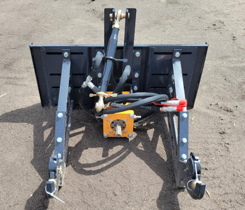 Skid steer with PHA1502C PTO adapter mounted
Close-up of hydraulic 3-point PTO adapter connection
Adjustable width 3-point hitch arms
Rear view of PTO output shaft on PHA1502C
