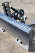 Skid steer with PHA1502C PTO adapter mounted
Close-up of hydraulic 3-point PTO adapter connection
Adjustable width 3-point hitch arms
Rear view of PTO output shaft on PHA1502C