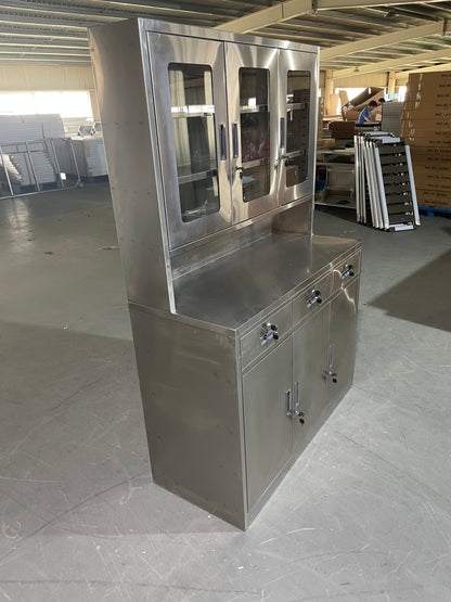 Stainless steel utility storage cabinet front view

Double-door steel cabinet with locking system

Internal shelves in garage tool locker

Heavy-duty stainless cabinet side angle

Commercial-grade storage cabinet in workshop