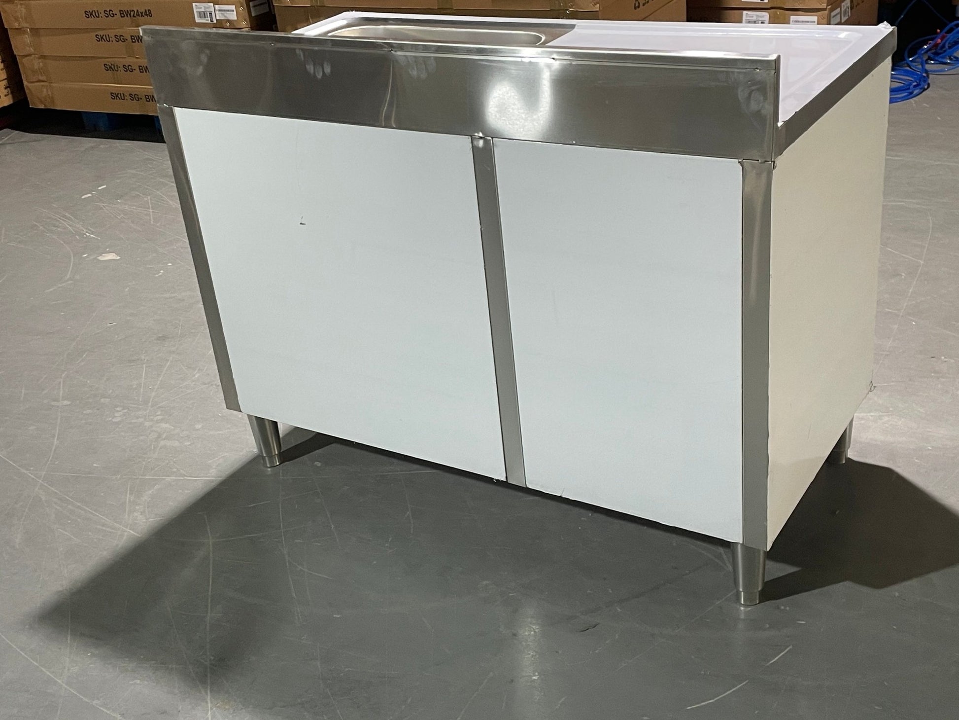 Stainless steel utility sink with 3 drawers front view

Commercial sink cabinet for restaurant or kitchen use

Stainless sink station with pull-out storage drawers

Industrial-grade sink unit with integrated storage

Compact kitchen sink workstation for food prep areas