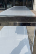 Stainless steel prep table with integrated overshelf – front view

Commercial-grade kitchen work table with upper storage

1200mm stainless prep station with dual-tier design

Heavy-duty stainless kitchen table – side angle

Restaurant overshelf prep table – silver finish

