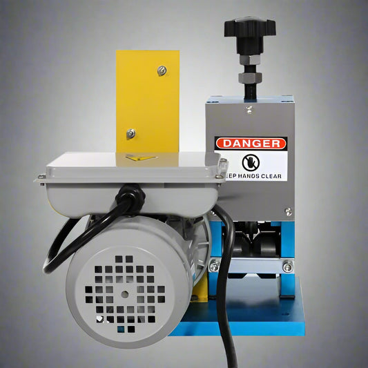 "Electric copper wire stripper AWS25 on tabletop"

"Compact 180W wire stripping machine with cord"

"Side view of AWS25 copper cable stripper"

"Adjustable roller and blade components of AWS25"

"AWS25 electric wire stripper in yellow and blue housing"