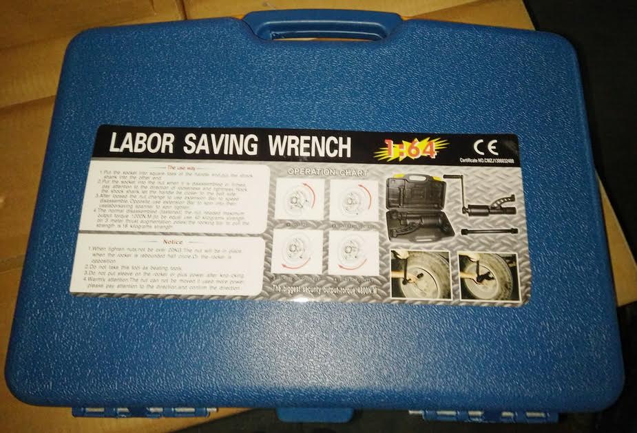 Torque multiplier wrench with carry case

1-inch drive socket tool with 7 sockets

Heavy-duty manual torque multiplier for truck wheels

Gearbox torque wrench with extension bar

Full tool kit for truck lug nut removal