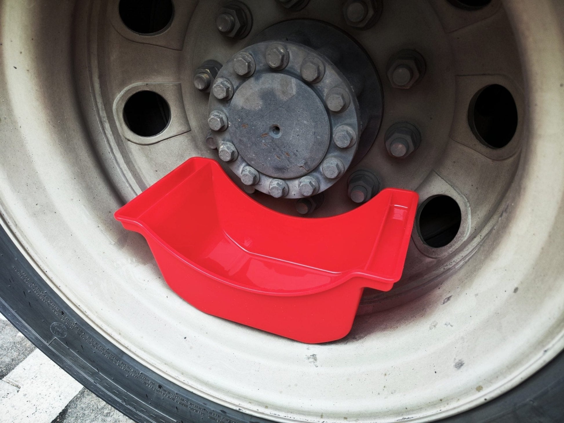 NEW Truck & Trailer Oil Drain Pan – Heavy Duty Oil Wheel Pan for Vehicle Maintenance 314427 - with 1 PC NEW TRUCK & TRAILER OIL WHEEL PAN | Sold by Uncle Wiener's Wholesale